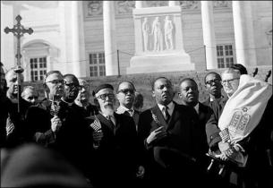 Martin Luther King Jr with Rabbi Abraham Joshua Heschel